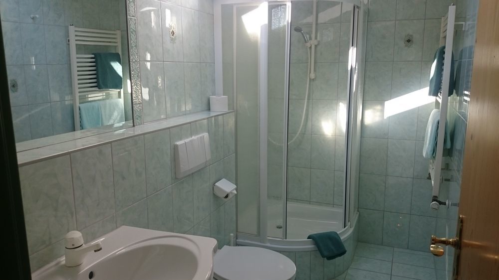 Мотель Zum Schweizerbartl Гарміш-Партенкірхен Екстер'єр фото